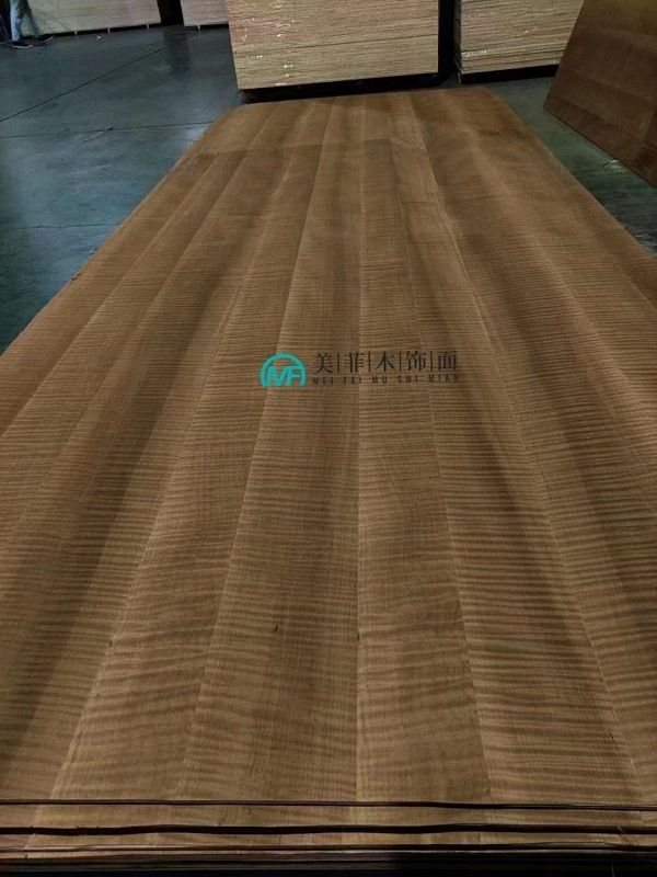 成都防火木飾面的優勢及特點介紹